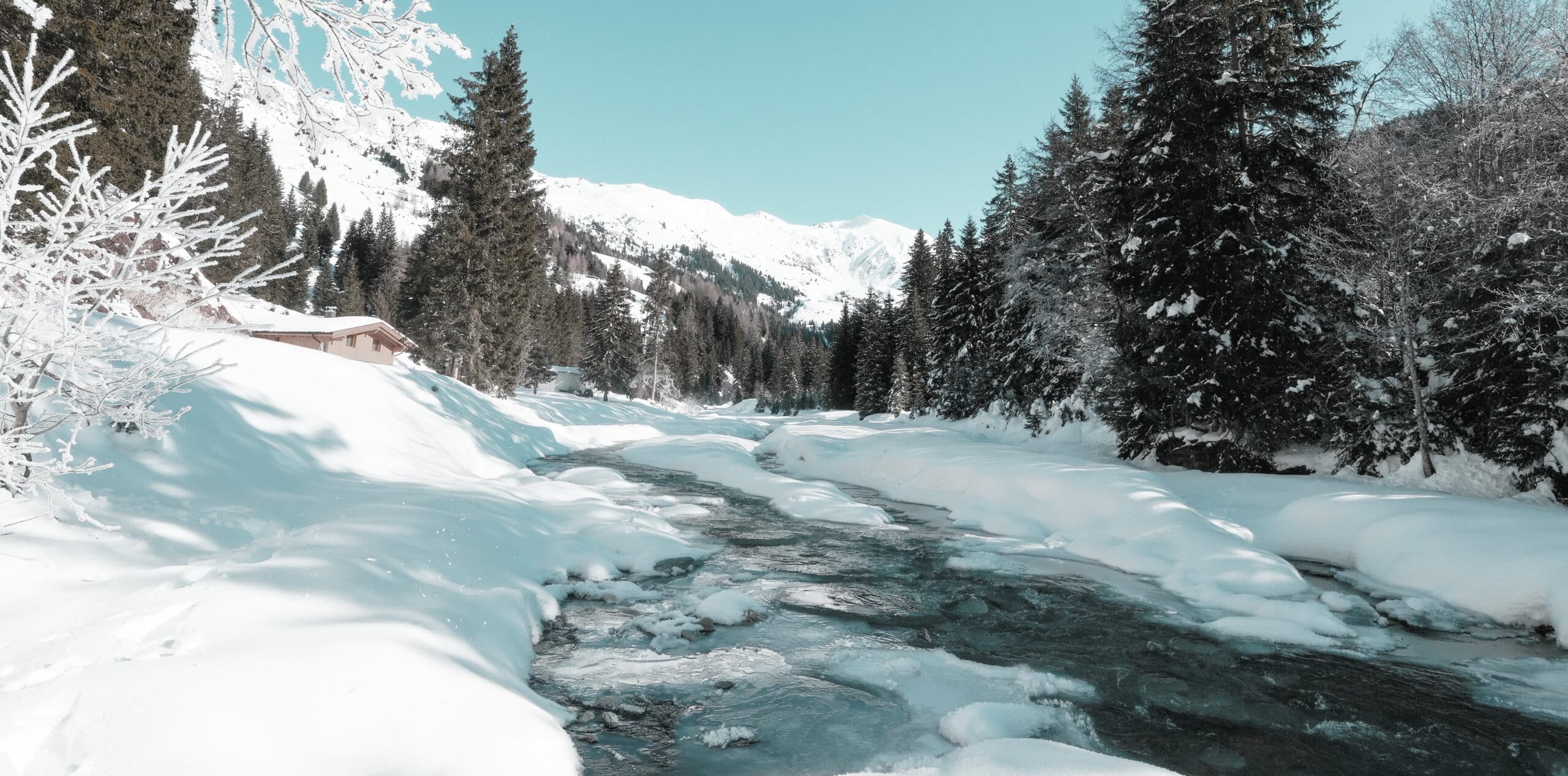 bergler-hoamat-mountain-hideaway-navis-winter-aussenansicht-winterwonderland